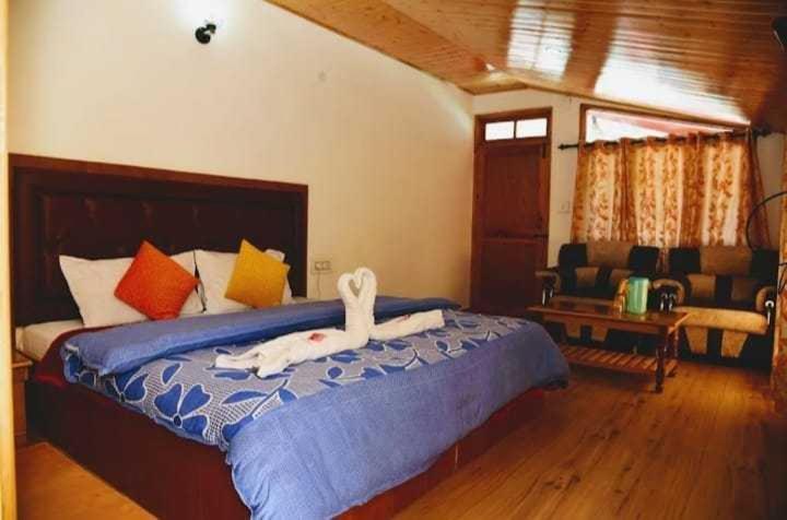 Himalayan Palace Hotel Manali  Bagian luar foto